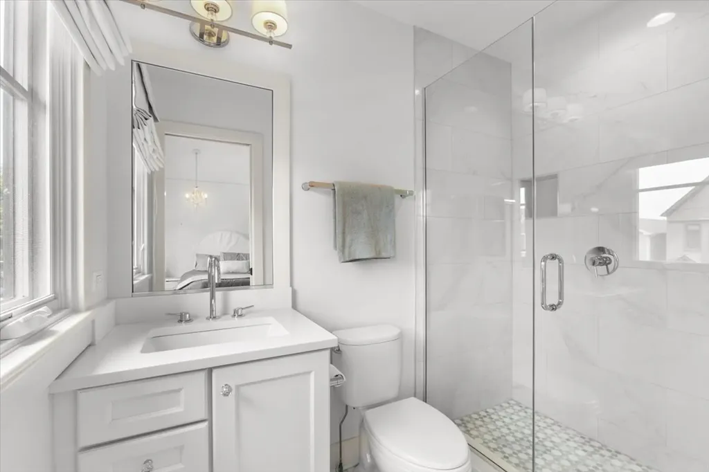 4123 North Oakley Avenue Chicago IL 60618