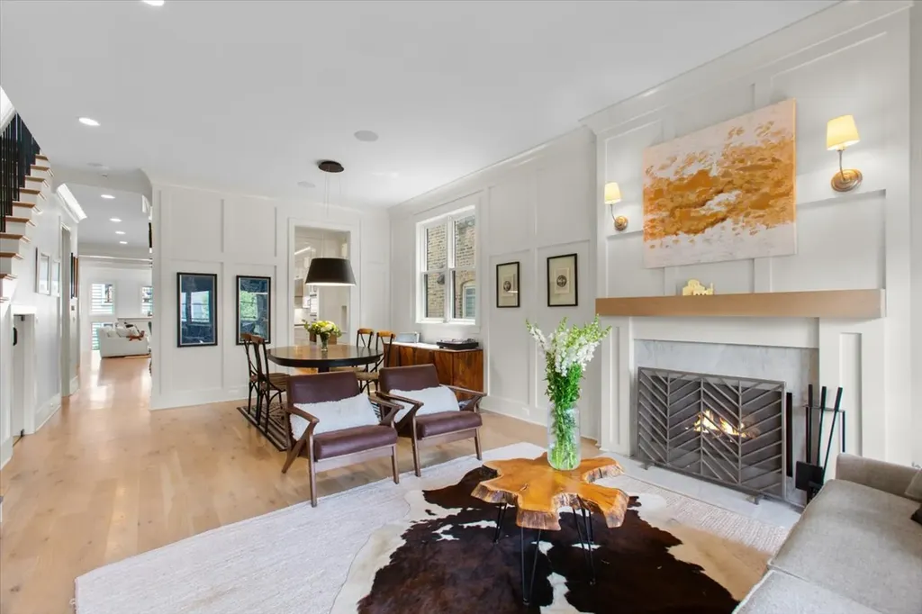 4123 North Oakley Avenue Chicago IL 60618