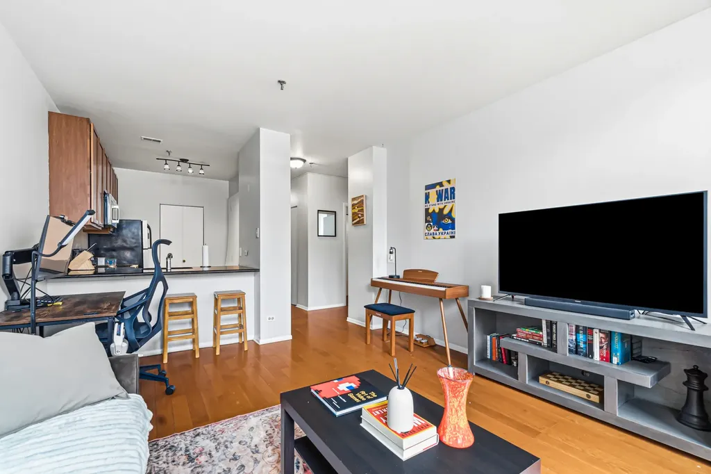 780 South Federal Street Chicago IL 60605
