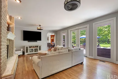 26694 North Longmeadow Circle Mundelein IL 60060