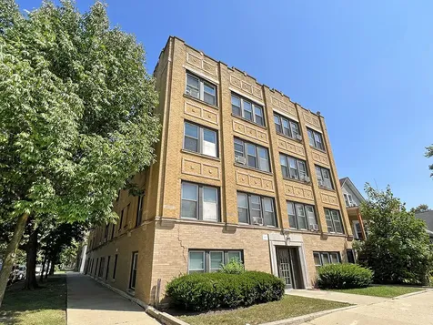 3853 West Schubert Avenue Chicago IL 60647