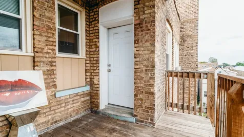 3853 West Schubert Avenue Chicago IL 60647