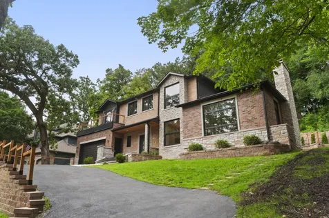 615 Harper Drive Algonquin IL 60102