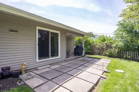 2818 Limerick Drive Cary IL 60013
