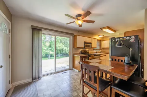 2818 Limerick Drive Cary IL 60013