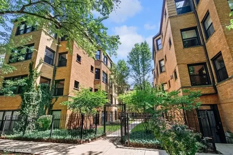 7635 North Greenview Avenue Chicago IL 60626