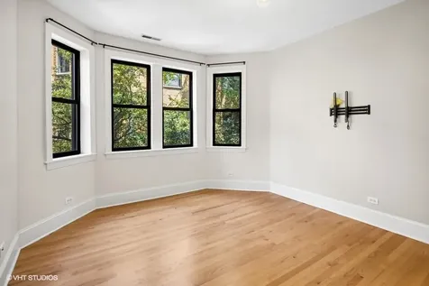 7635 North Greenview Avenue Chicago IL 60626