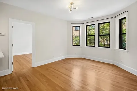 7635 North Greenview Avenue Chicago IL 60626