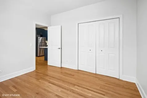 7635 North Greenview Avenue Chicago IL 60626