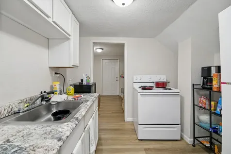 592 North Dearborn Avenue Kankakee IL 60901