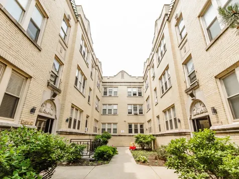 2412 North Kilbourn Avenue Chicago IL 60639