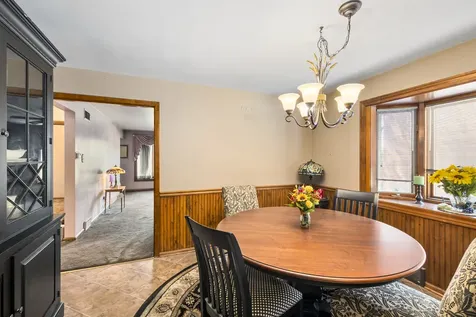 11109 South Avenue J Chicago IL 60617