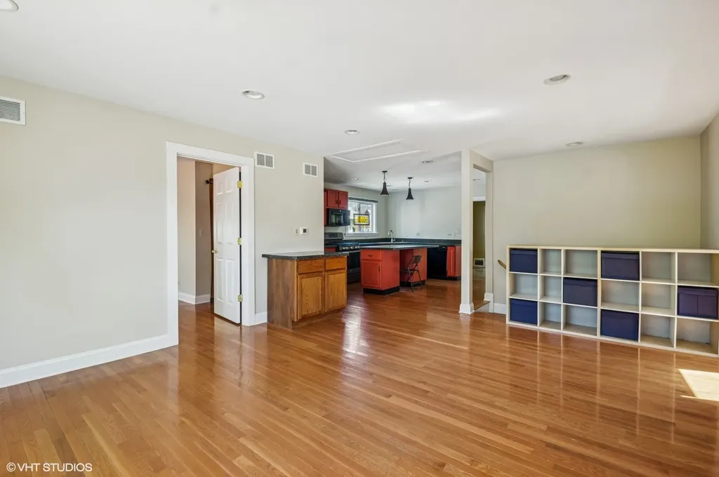 344 West Maple Street Lombard IL 60148