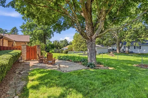 107 Mckinley Drive Mahomet IL 61853