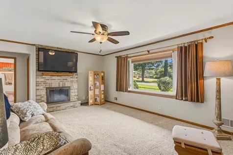 107 Mckinley Drive Mahomet IL 61853