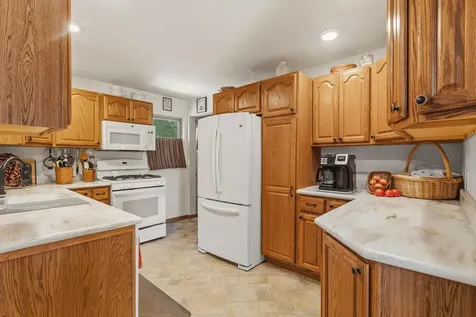 107 Mckinley Drive Mahomet IL 61853