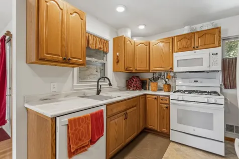 107 Mckinley Drive Mahomet IL 61853