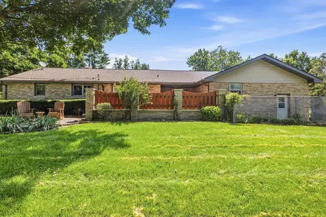 107 Mckinley Drive Mahomet IL 61853