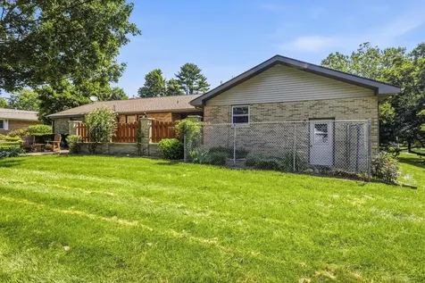 107 Mckinley Drive Mahomet IL 61853