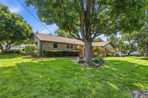 107 Mckinley Drive Mahomet IL 61853