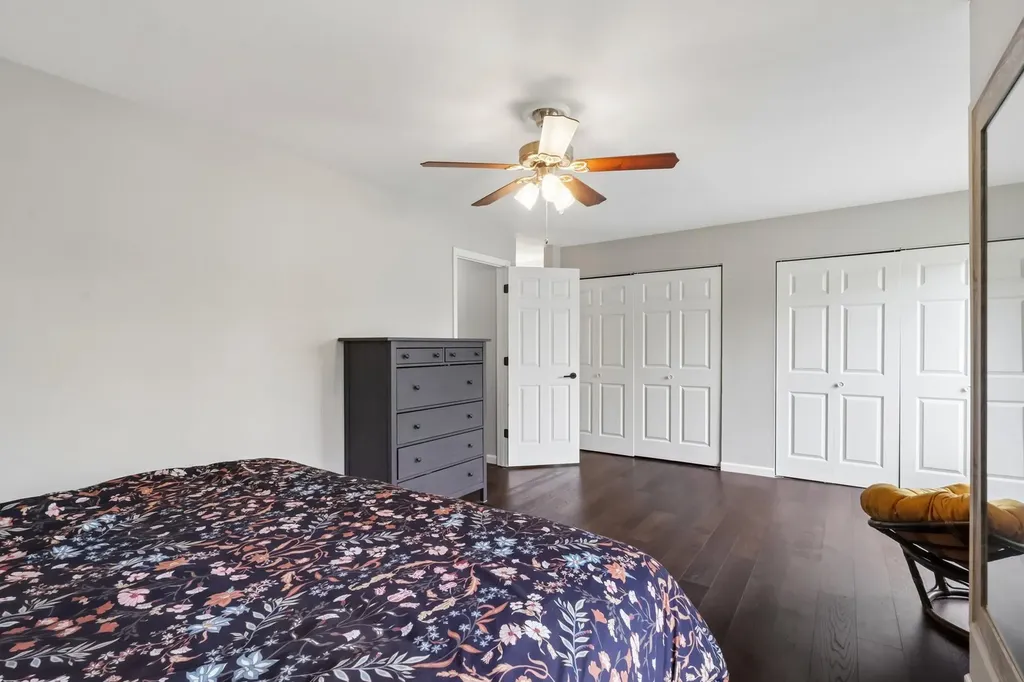 1610 Durham Court Darien IL 60561