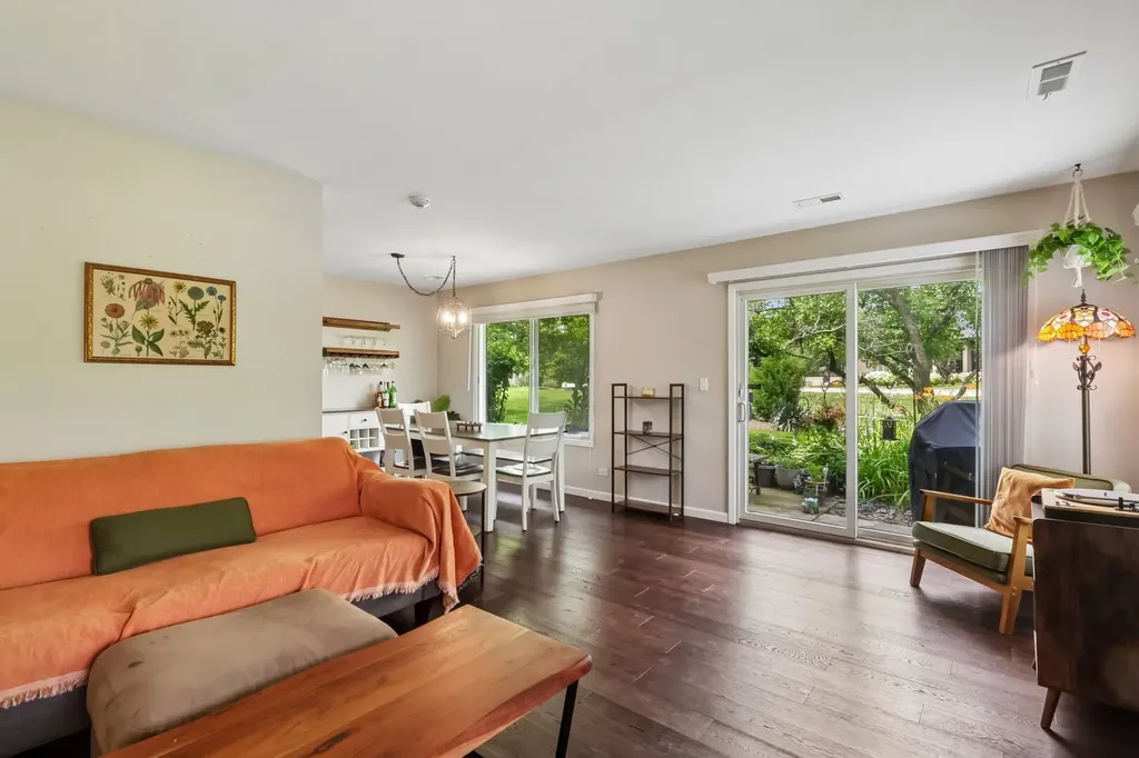 1610 Durham Court Darien IL 60561
