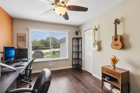 1610 Durham Court Darien IL 60561
