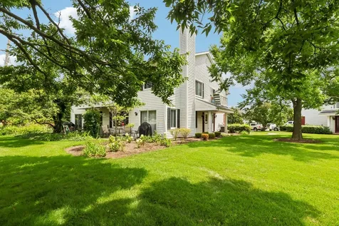1610 Durham Court Darien IL 60561
