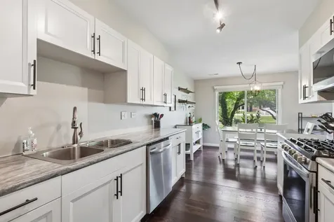 1610 Durham Court Darien IL 60561