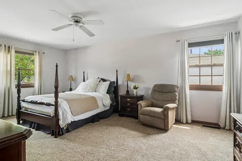 580 Sycamore Lane Wheeling IL 60090