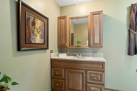 580 Sycamore Lane Wheeling IL 60090