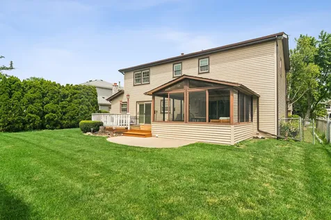 580 Sycamore Lane Wheeling IL 60090