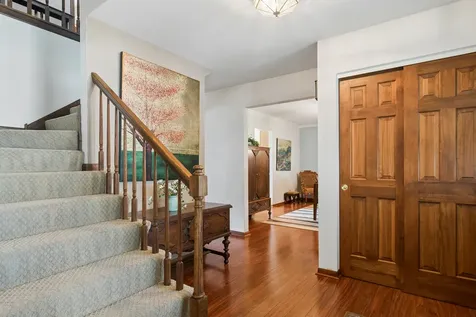 580 Sycamore Lane Wheeling IL 60090