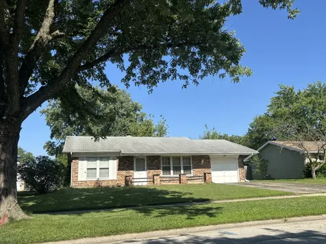 104 Springhill Drive Bolingbrook IL 60440