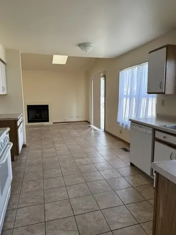 1260 Trinity Drive Carol Stream IL 60188