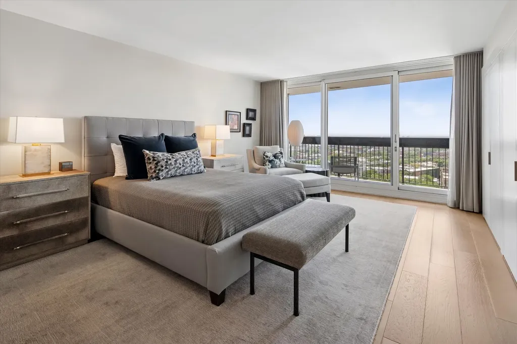 3470 North Lake Shore Drive Chicago IL 60657