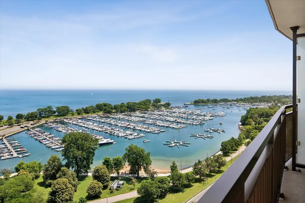 3470 North Lake Shore Drive Chicago IL 60657
