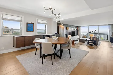 3470 North Lake Shore Drive Chicago IL 60657