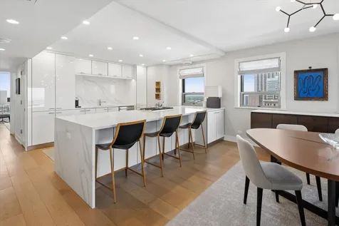 3470 North Lake Shore Drive Chicago IL 60657