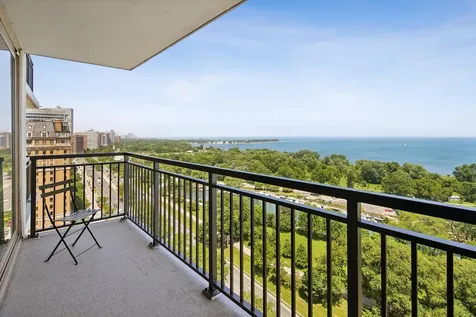 3470 North Lake Shore Drive Chicago IL 60657
