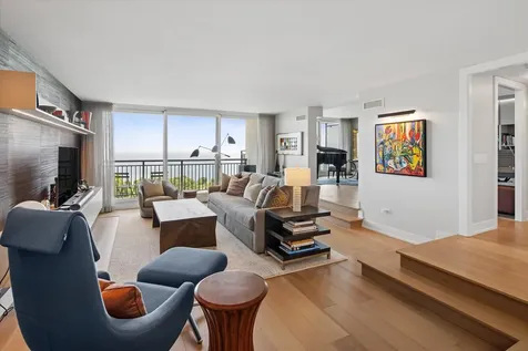 3470 North Lake Shore Drive Chicago IL 60657