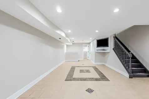 921 North Lorel Avenue Chicago IL 60651