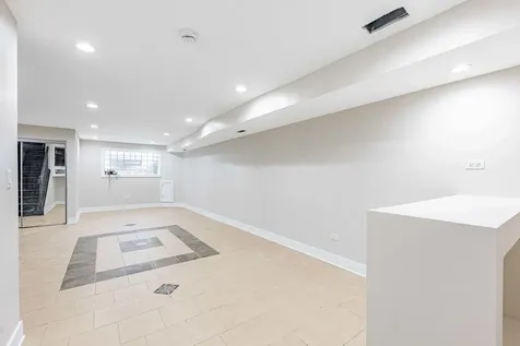 921 North Lorel Avenue Chicago IL 60651