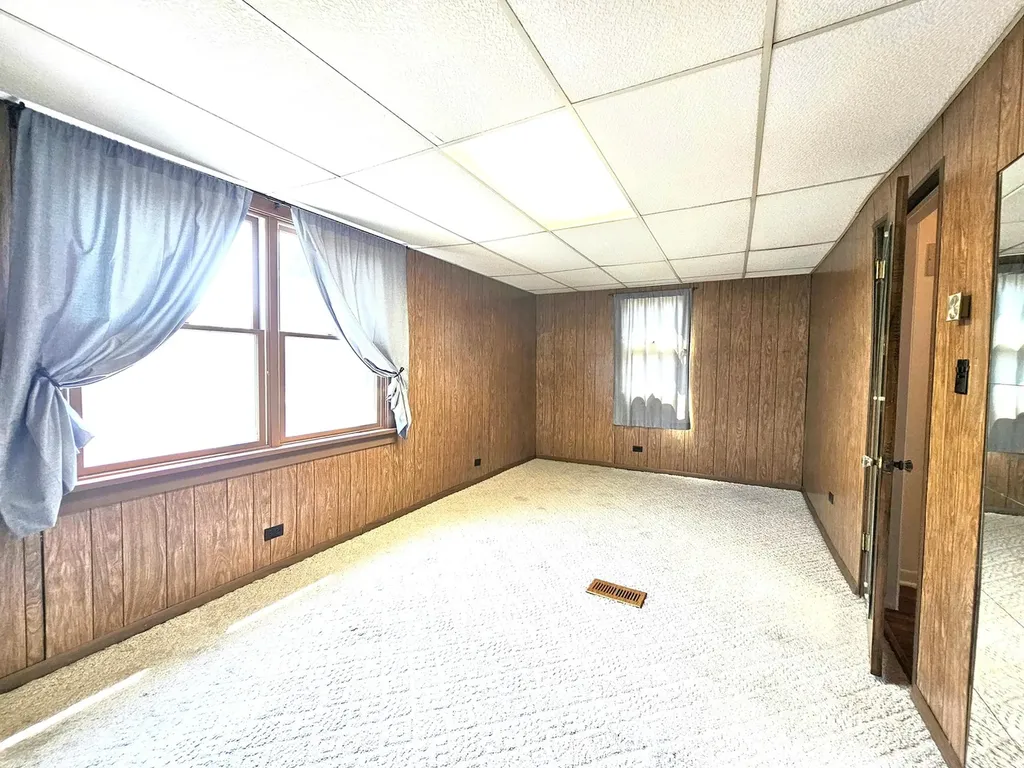 1014 South Summit Avenue Villa Park IL 60181