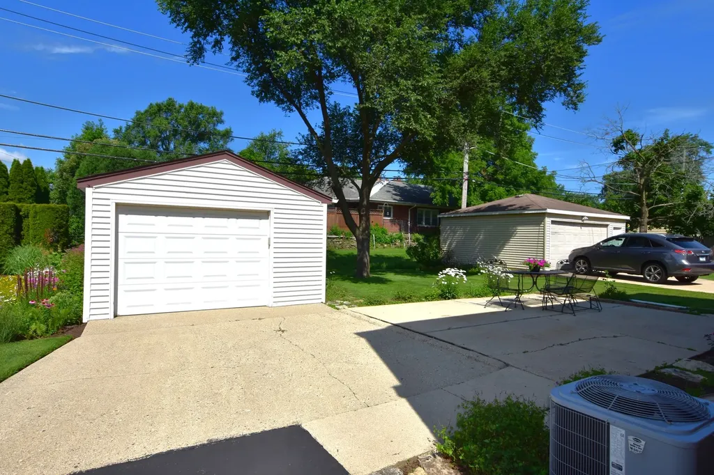 1014 South Summit Avenue Villa Park IL 60181