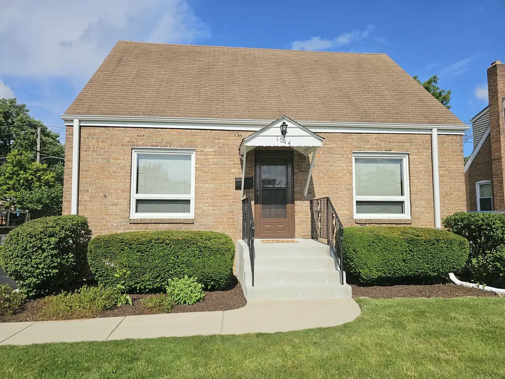 1014 South Summit Avenue Villa Park IL 60181