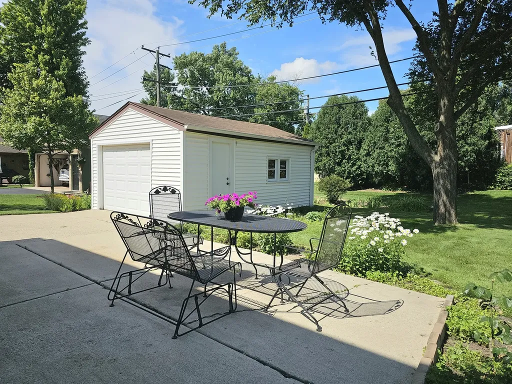 1014 South Summit Avenue Villa Park IL 60181