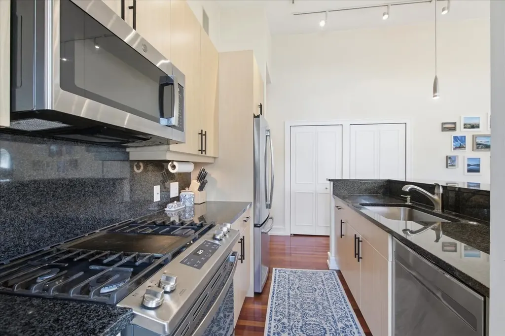 2627 North Sheffield Avenue Chicago IL 60614