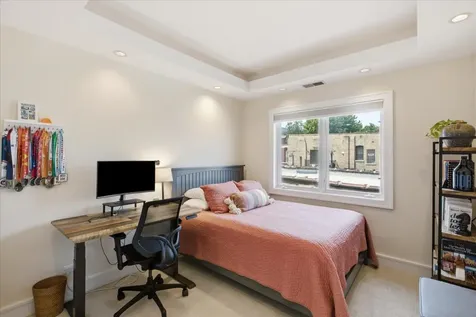 2627 North Sheffield Avenue Chicago IL 60614