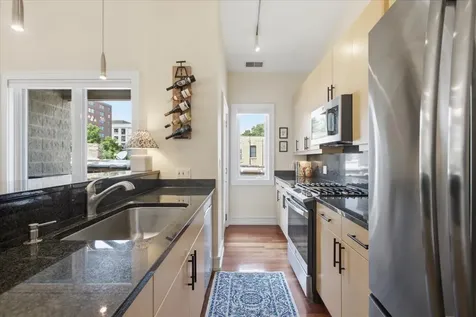 2627 North Sheffield Avenue Chicago IL 60614